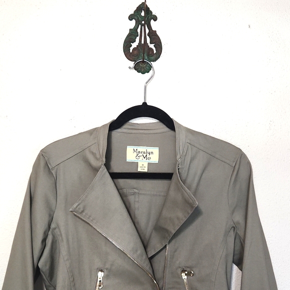 Maralyn & Me Cropped Long Sleeve Motorcycle Military Zip-Up Jacket Size M - Picture 4 of 11